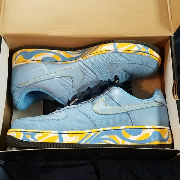 Nike Other - Nike Air Force 1 Premium 07